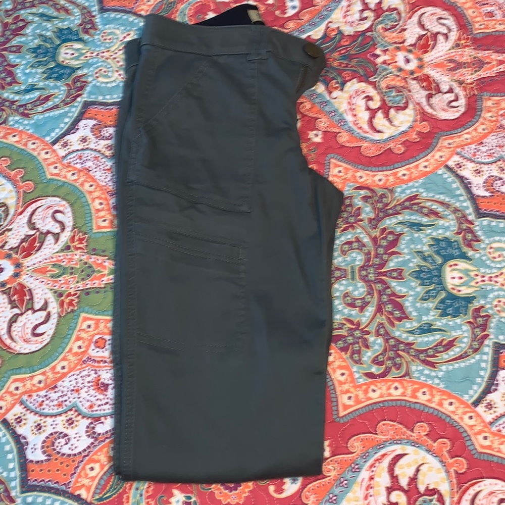 Democracy pants. NWT. Size 4
